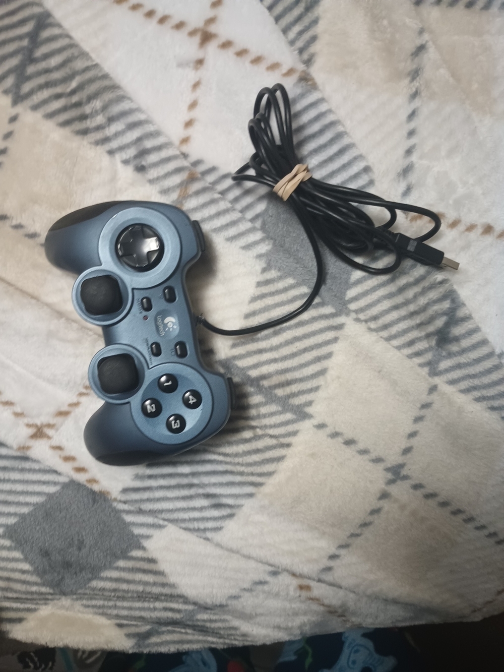 Logitech Metallic Blue Wireless Gaming Controller - Picture 3 of 3